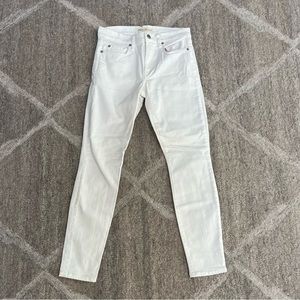 💘 Gap White True Skinny Jeans